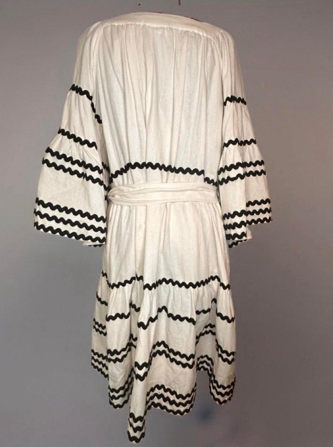Whimsical Ivory Flowy Dress Size Small